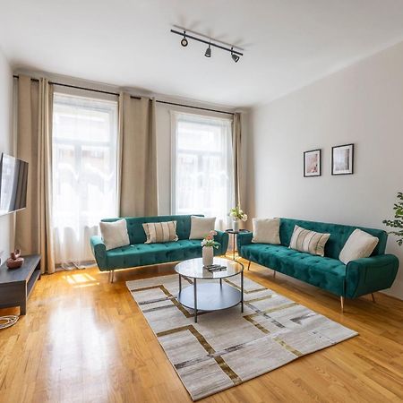 Stylish & Cozy City Center Apartment By Prestige Homes بودابست المظهر الخارجي الصورة